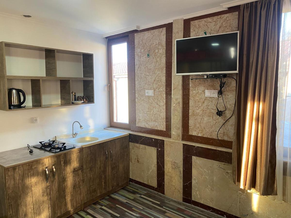 Appartamento Gardenie Kutaisi Esterno foto